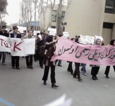 Tarixin tələbi: Azərbaycanda ana dilində təhsil tələbi hər küncdən səslənir
